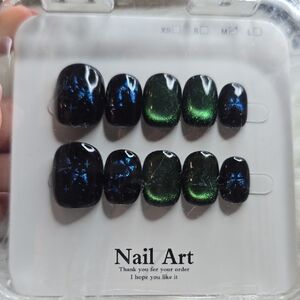 Handmade Cat eye short press on nails Black Blue green Medium